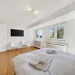 Lighthouse 6 *