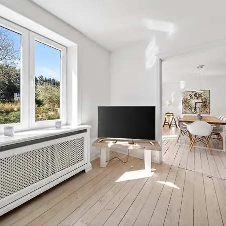 Semesterbostad Lighthouse 6 *